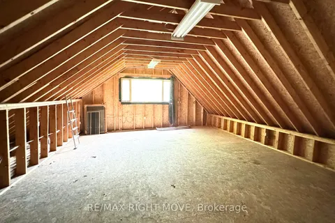 7 Beach Rd, Oro-Medonte, ON L3V 0R9