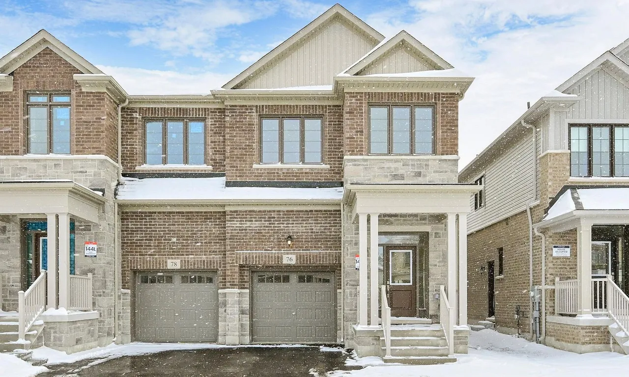 76 Phoenix Blvd, Barrie, ON L9J 0C1