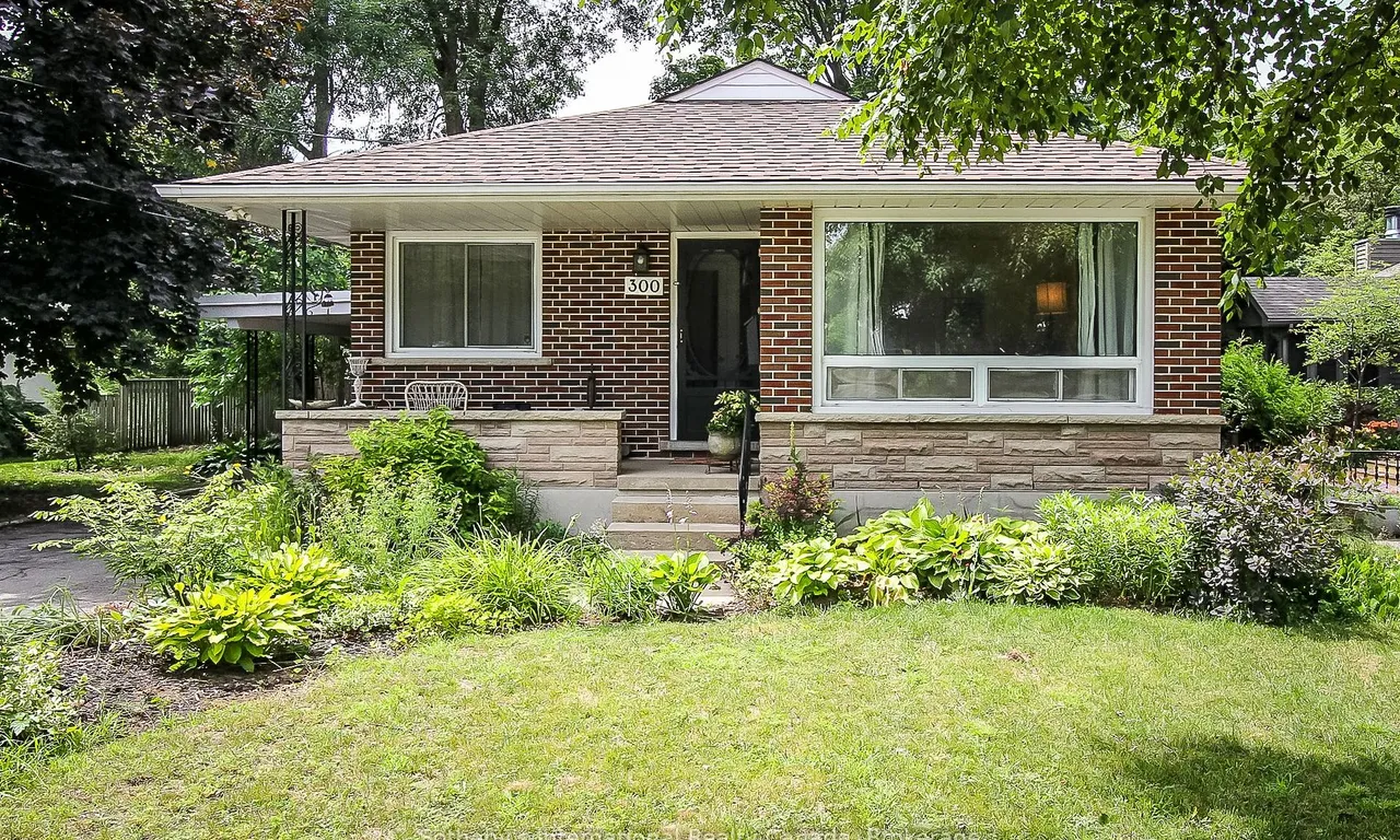 300 Minnesota St, Collingwood, ON L9Y 3S5
