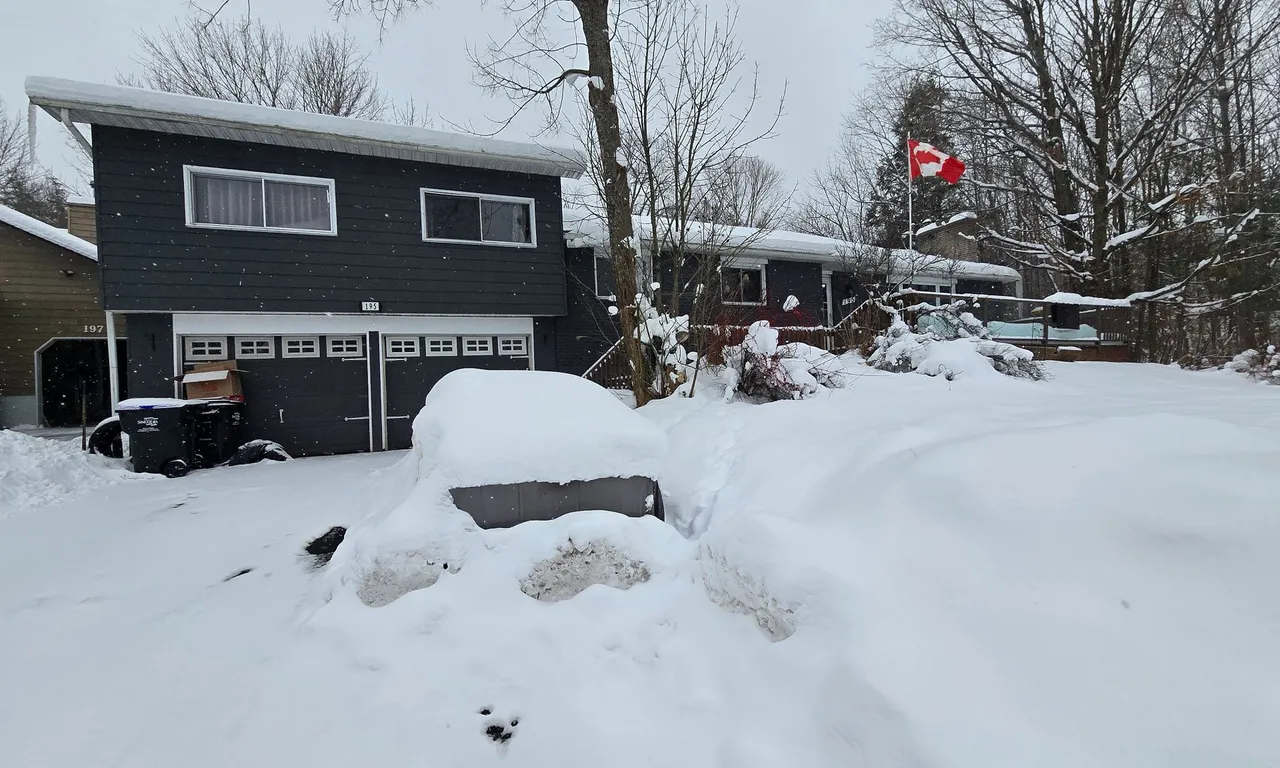 195 Bayview Ave, Tay, ON L0K 1R0