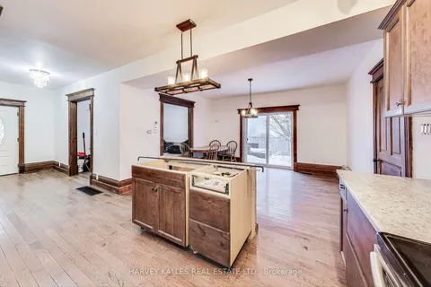 8837 County Rd 91, Clearview, ON L0M 1H0