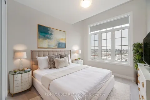 75 Kirkwood Way, Barrie, ON L9J 0K7