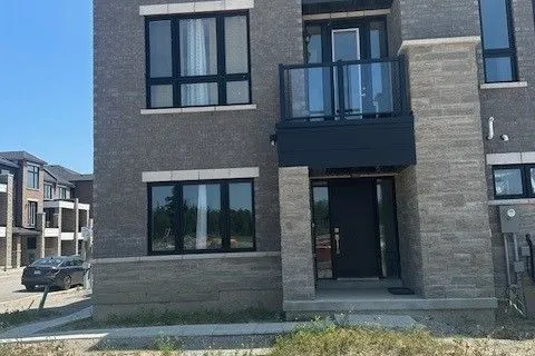 34 Spry Lane, Barrie, ON L4N 0H7
