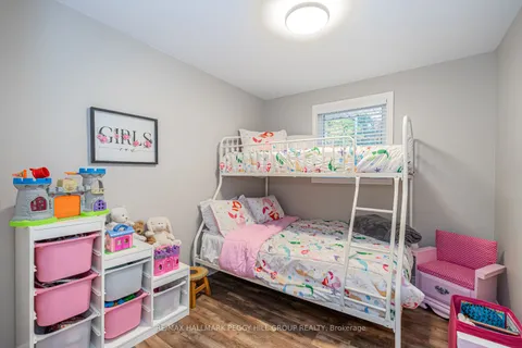 45 EVERGREEN Ave, Tiny, ON L0L 1P0