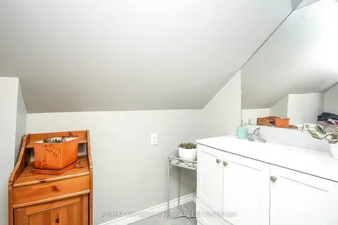 405 BAY Street, Midland, ON L4R 1K7