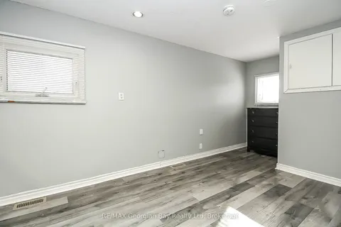 405 BAY Street, Midland, ON L4R 1K7