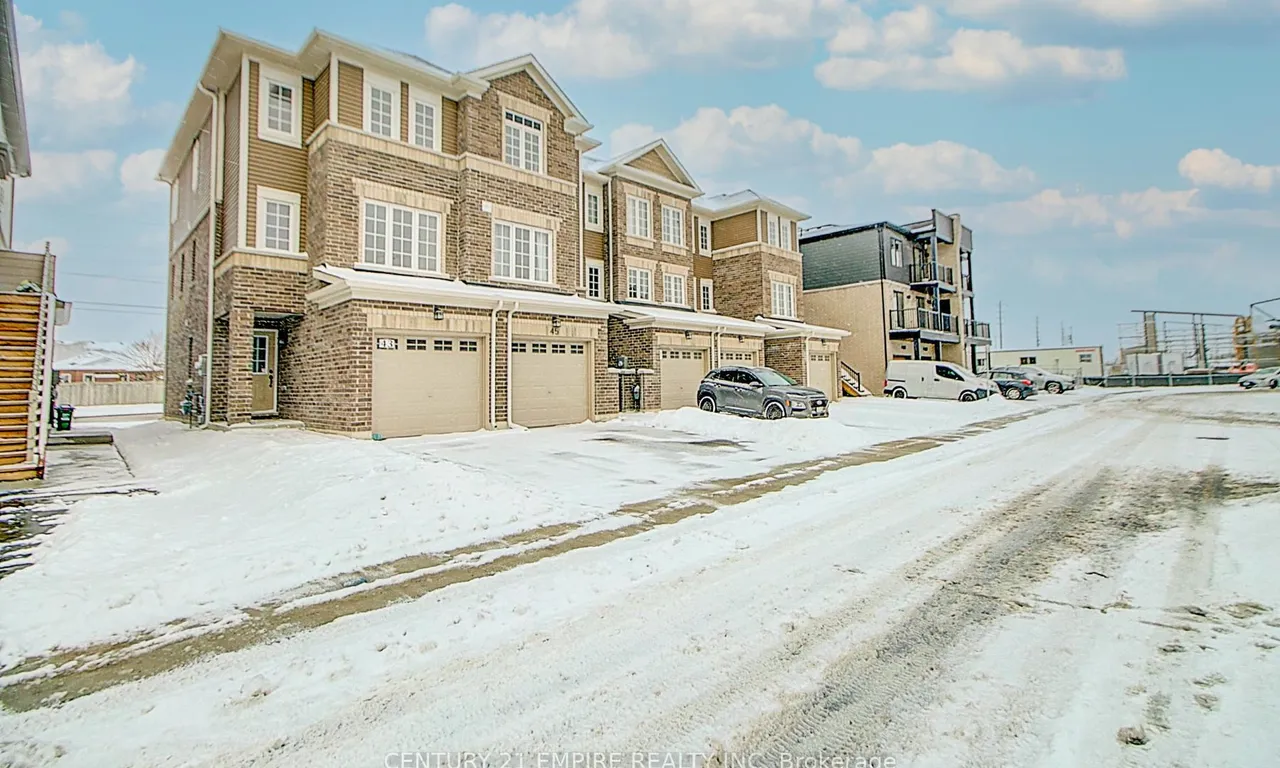 43 Pumpkin Corner Cres, Barrie, ON L9J 0C2