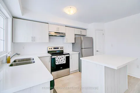 43 Pumpkin Corner Cres, Barrie, ON L9J 0C2