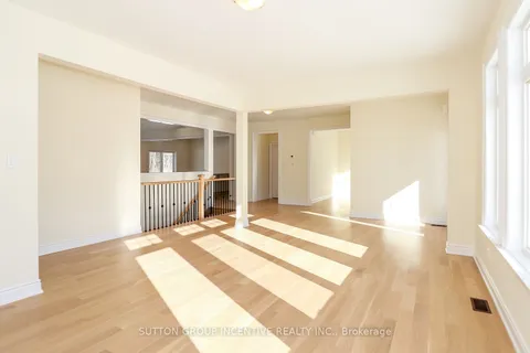 28 Cottonwood St, Springwater, ON L9X 2E5