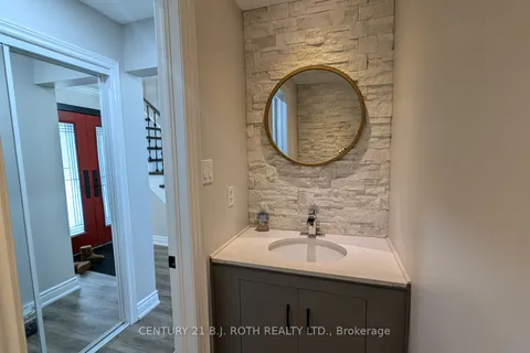 57 Falling Brook Dr, Barrie, ON L4N 7E8