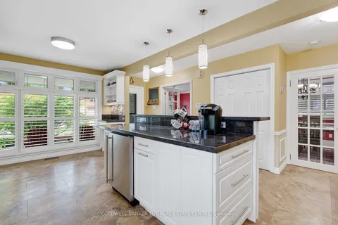 9 Bellevue Cres, Barrie, ON L4M 2S9