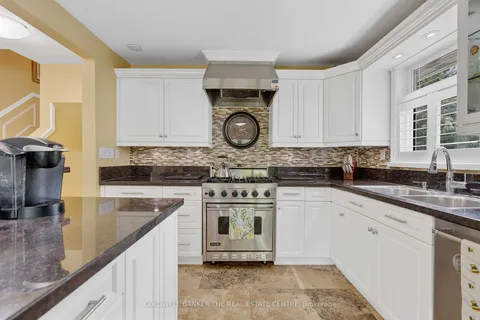 9 Bellevue Cres, Barrie, ON L4M 2S9