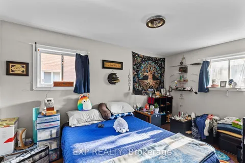 101 Livingstone St, Barrie, ON L4N 7J4