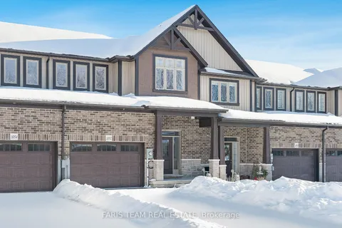 1052 Wright Dr, Midland, ON L4R 0E4