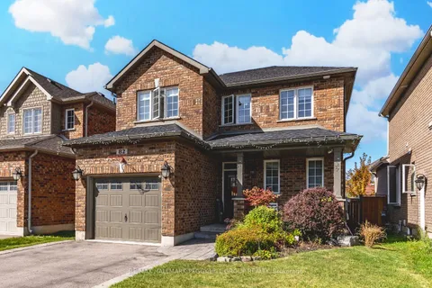 82 Nathan Cres, Barrie, ON L4N 0S6