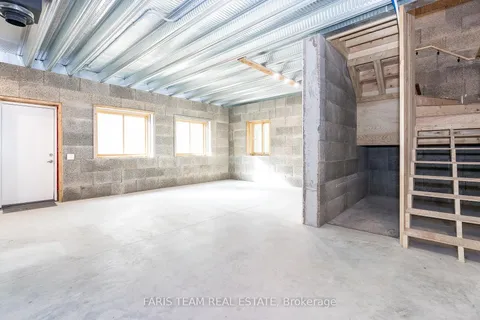 2576 Champlain Rd, Tiny, ON L9M 0C9