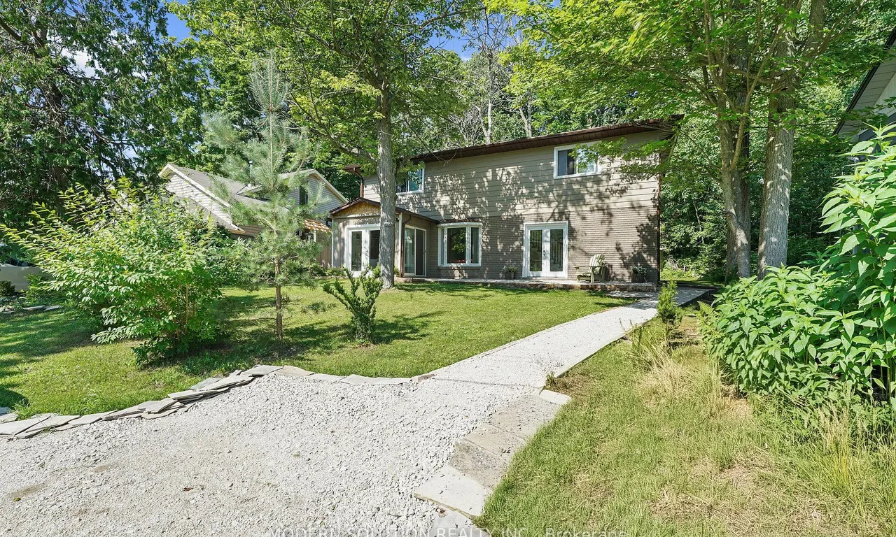 23 Elizabeth Ave, Tiny, ON L0L 1P1