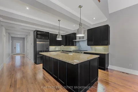 10 Invermara Crt, Orillia, ON L3V 0B7
