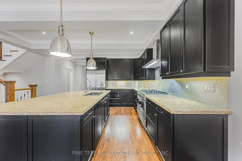 10 Invermara Crt, Orillia, ON L3V 0B7