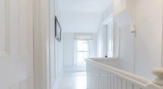 253 Dunlop Street, Barrie, ON L4M 1B6