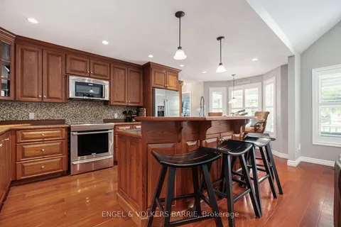 37 MARY JANE Rd, Tiny, ON L0L 2T0