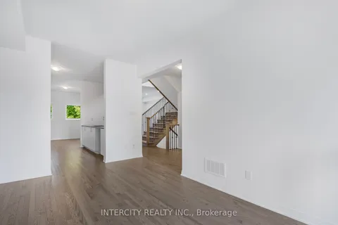 327 Quebec Street, Clearview, ON L0M 1S0