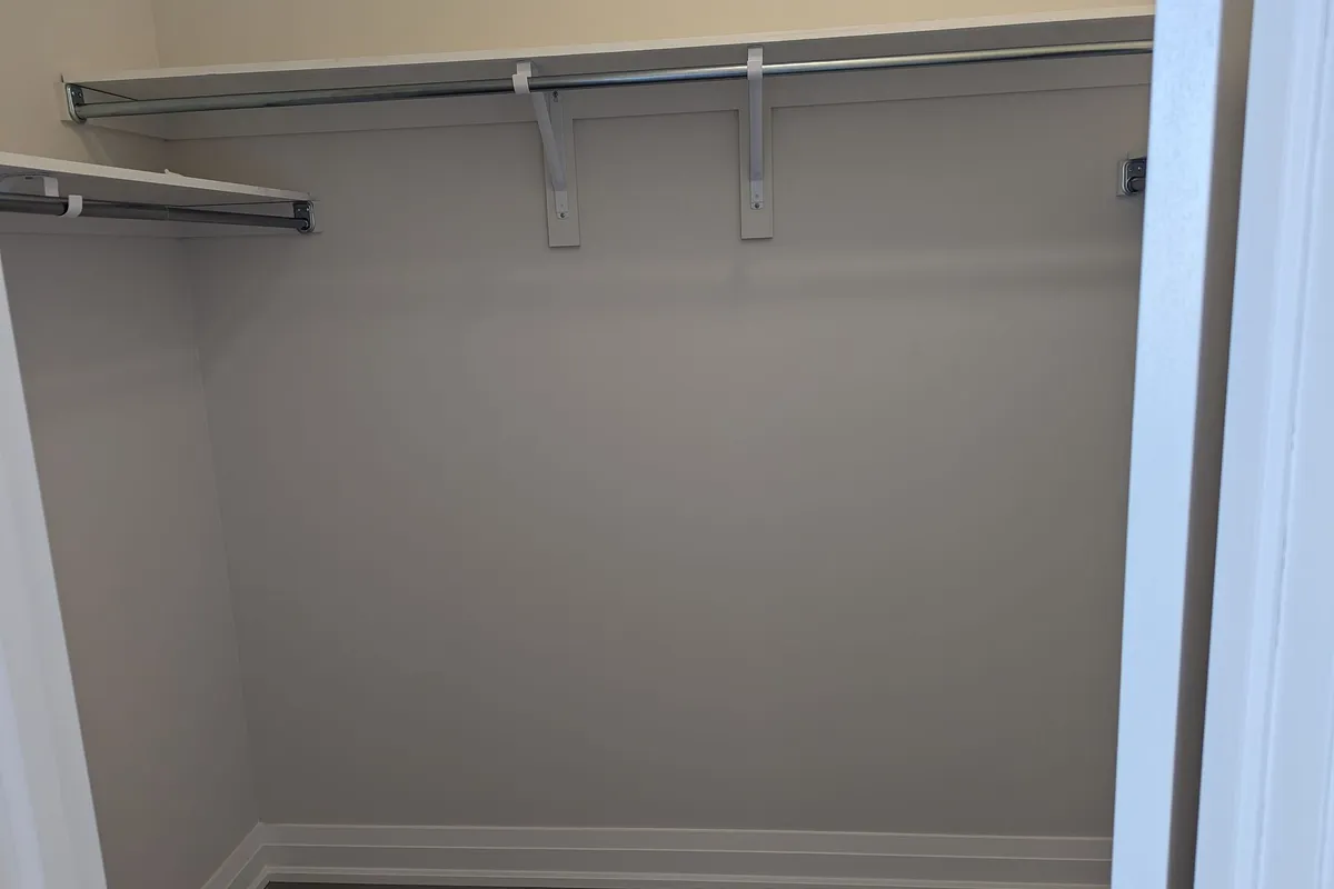 2 Joanne Crescent, ON L9Z 1R4