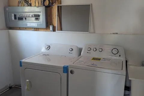 2 Joanne Crescent, Wasaga Beach, ON L9Z 1R4