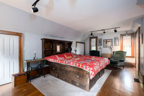929 Yonge Street, Barrie, ON L9J 0E9