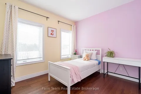 20 Rue Helene, Tiny, ON L9H 0H1