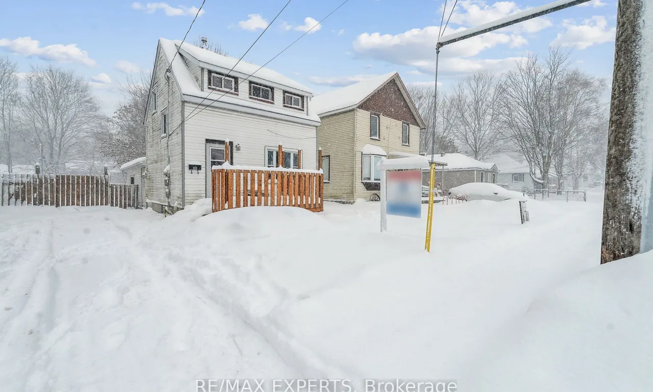 282 Gill St, Orillia, ON L3V 4K4