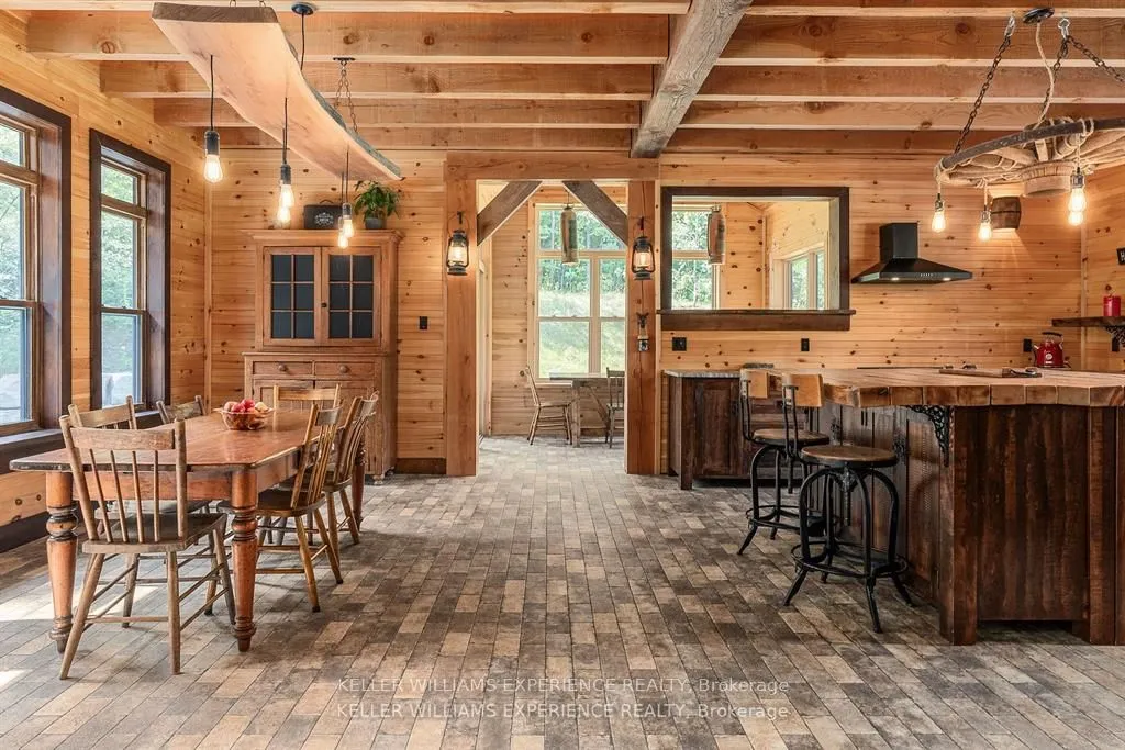 54 Pine Ridge Trail, Oro-Medonte, ON L4M 4Y8