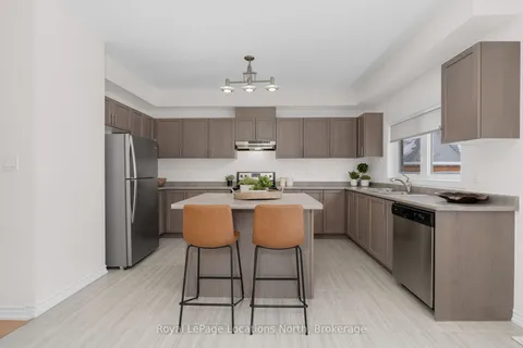 166 Allegra Dr, Wasaga Beach, ON L9Z 0H6