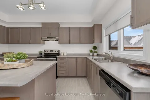166 Allegra Dr, Wasaga Beach, ON L9Z 0H6