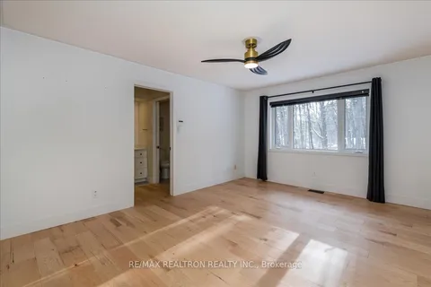 1450 Margaret Cres, Penetanguishene, ON L9M 2B3