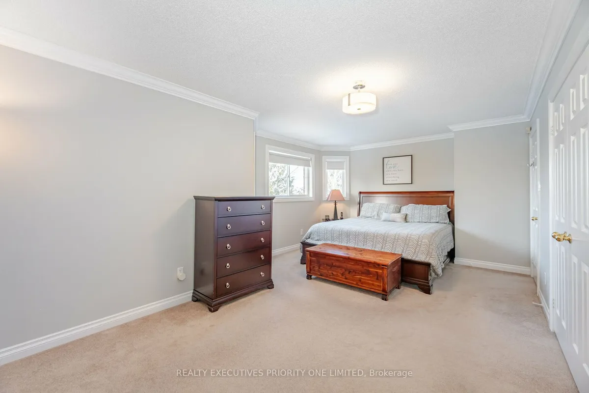 366 Cundles Road, ON L4N 7C8