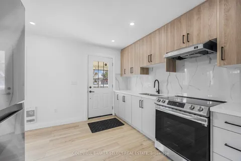 338 Old Mosley Street, Wasaga Beach, ON L9Z 2H6