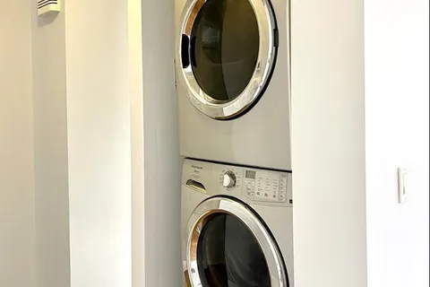 222 Phillips Street, Barrie, ON L4N 3V1