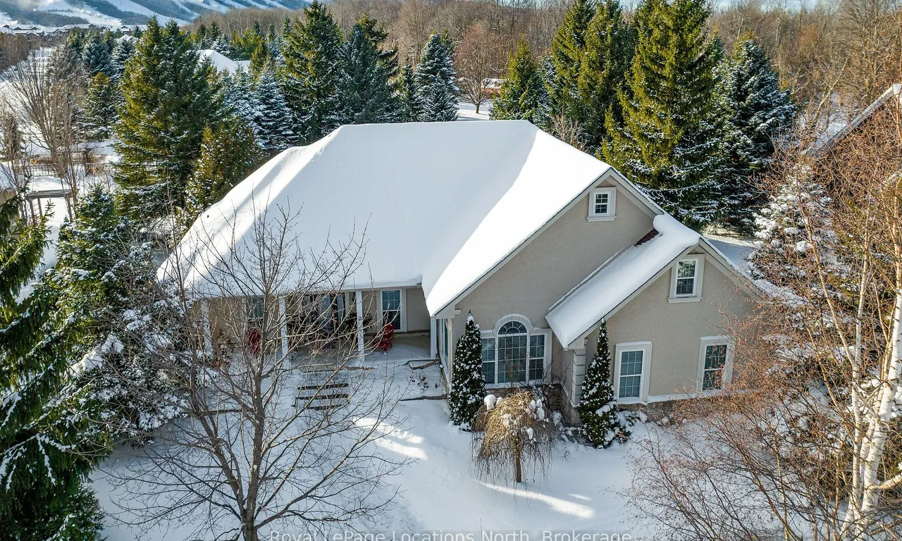 12 Evergreen Rd, Collingwood, ON L9Y 5A8