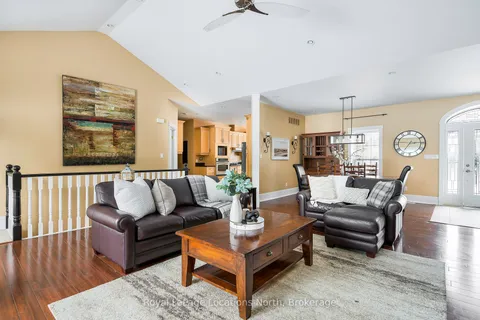 12 Evergreen Rd, Collingwood, ON L9Y 5A8
