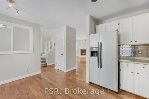 728 Ste Marie Street, Collingwood, ON L9Y 4T5