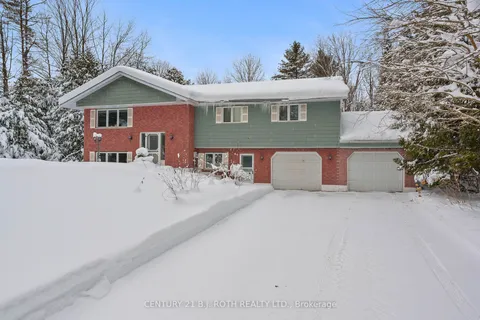 3998 Martindale Crescent, Severn, ON L3V 0W9