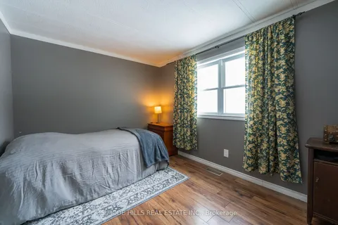 26 Cameron Dr, Oro-Medonte, ON L0L 1T0