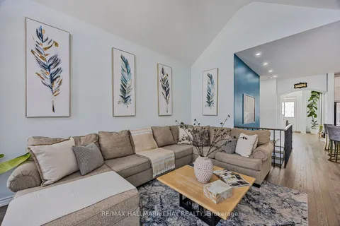 96 Redmond Cres, Springwater, ON L9X 1Z8