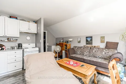 226 Queen Street, Midland, ON L4R 3H1