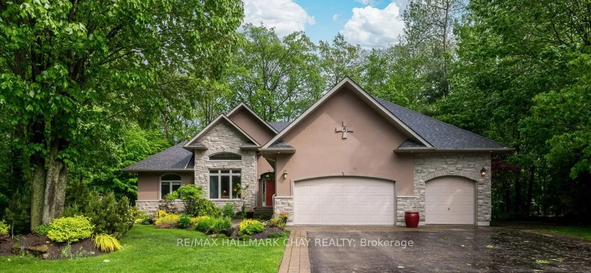 5 Timber Court, Springwater, ON L9X 0H7
