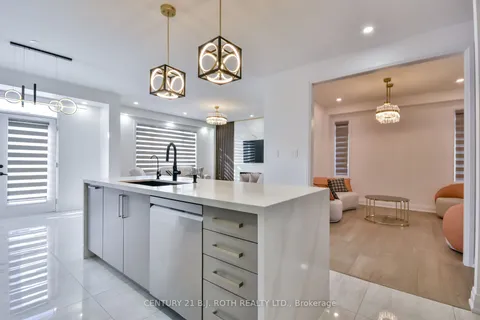 33 Paddington Grve, Barrie, ON L9J 0J3
