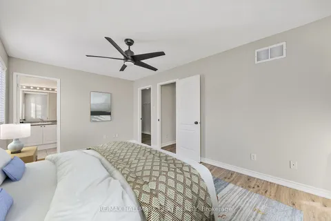 45 Succession Cres, Barrie, ON L4M 7G4