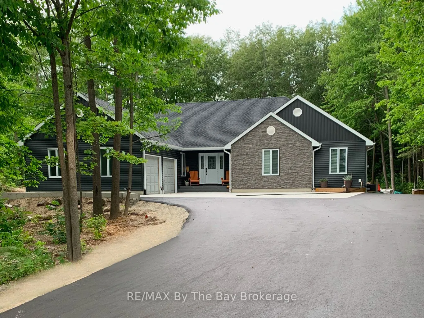 12 Birchwood Trail, Wasaga Beach, ON L9Z 1B2