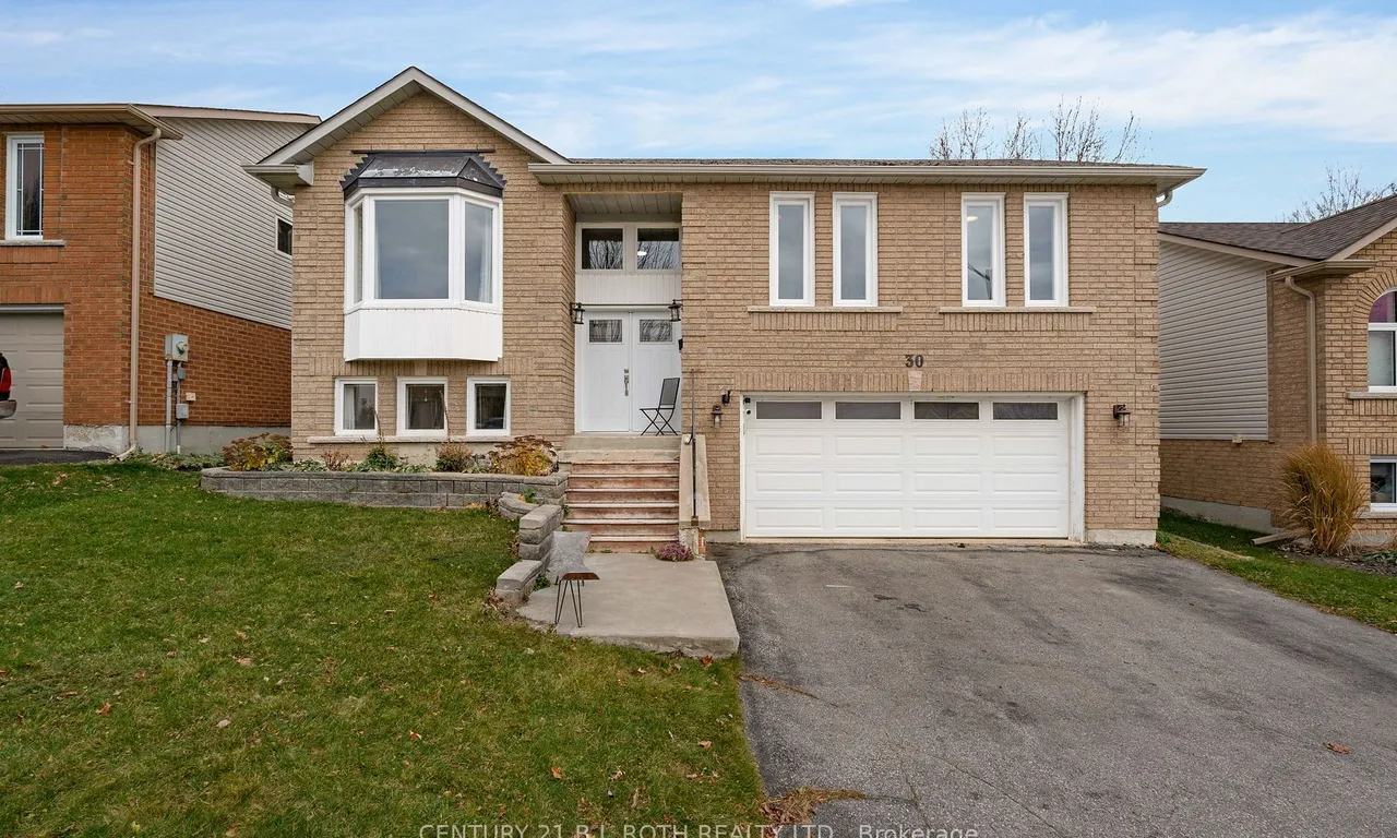 30 Frontier Ave, Orillia, ON L3V 7S8